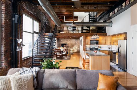 Traditional lofts tend to be in popular neighborhoods like art and theater districts, putting residents within walking distance to some of the best restaurants, shops, and nightlife in Philadelphia. . Philadelphia lofts for rent